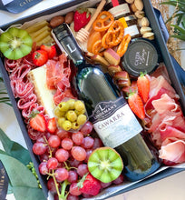 Load image into Gallery viewer, Medium Grazebox
